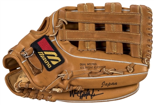 Wes Chamberlain Signed Mizuno MWV-710 Model Glove (Beckett)